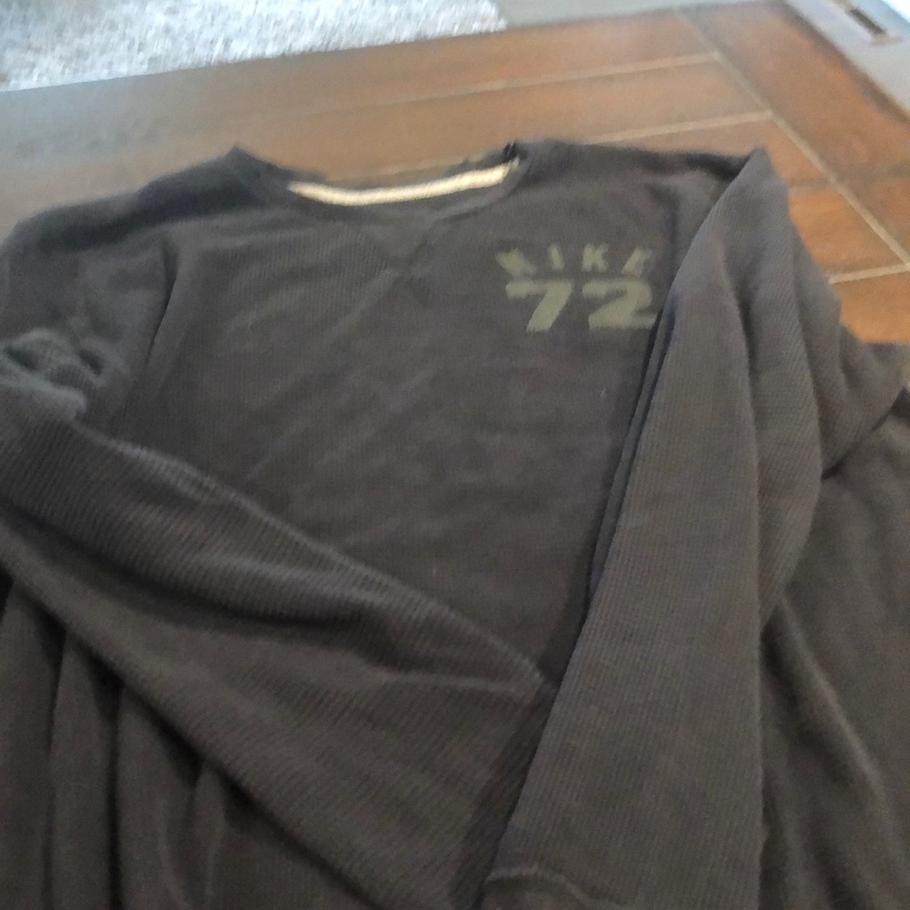 Nike thermal athletic long sleeve
